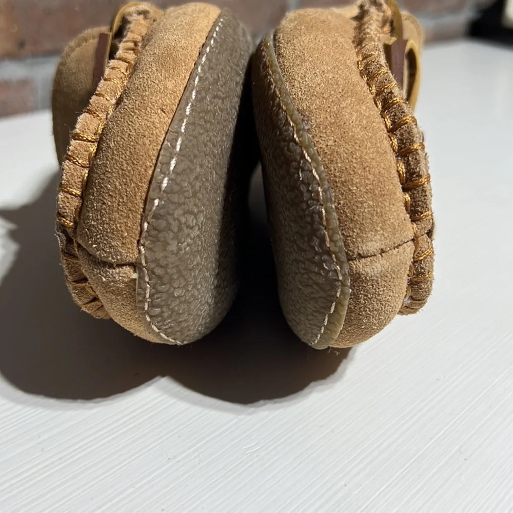 NEW Vineyard Vines Suede Slip-on Moccasins Sheepskin Tan